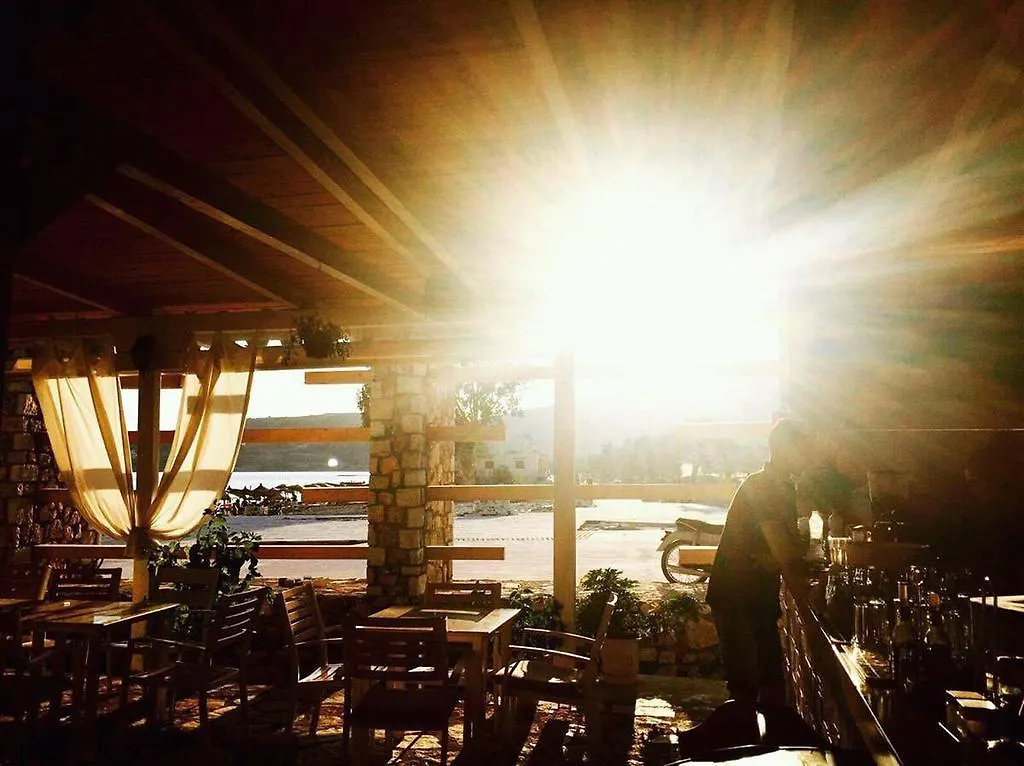 Guest house Hotel Riviera Qeparo